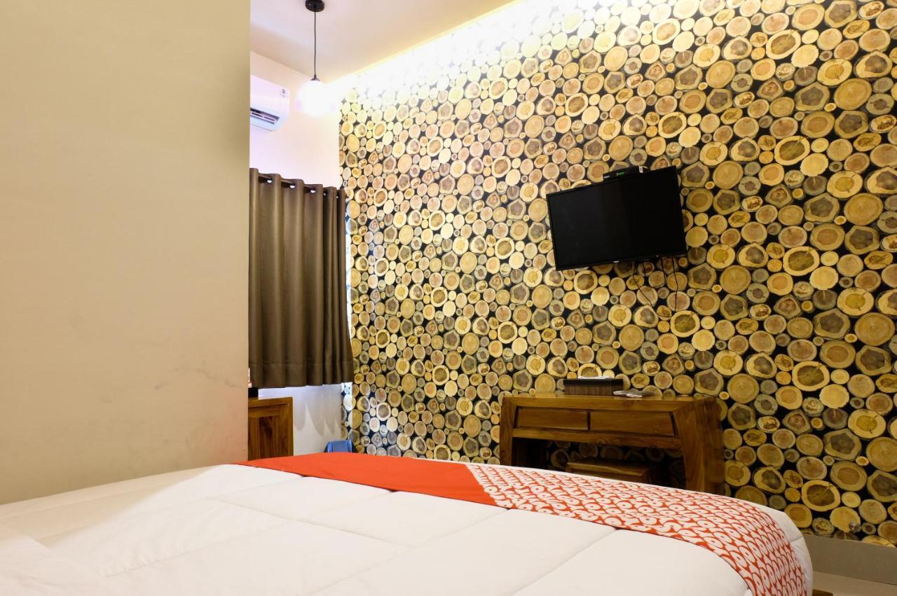 OYO 683 Jepun Guesthouse Mataram Extérieur photo